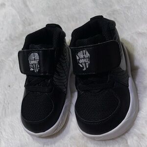 Nike Team Hustle D9